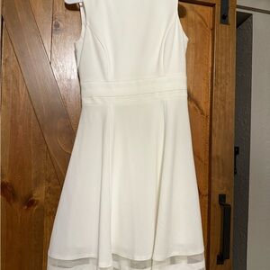 Elegant White Sleeveless Dress